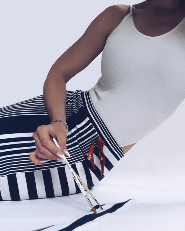 On the waves…🌊
👀 Pssst… cette jupe sera disponible dès le 8 mai 2025 à la boutique @lesfleursdelage.laboutique à St-Blaise / NE🇨🇭
.
.
.
.
.
.
.
.
.
.
#springcollection #arttextile #upcycling #springoutfits #newarrivals #printemps2025 #stylisme #couturecreations #artistesuisse #swissbrand #slowfashion #modedurable